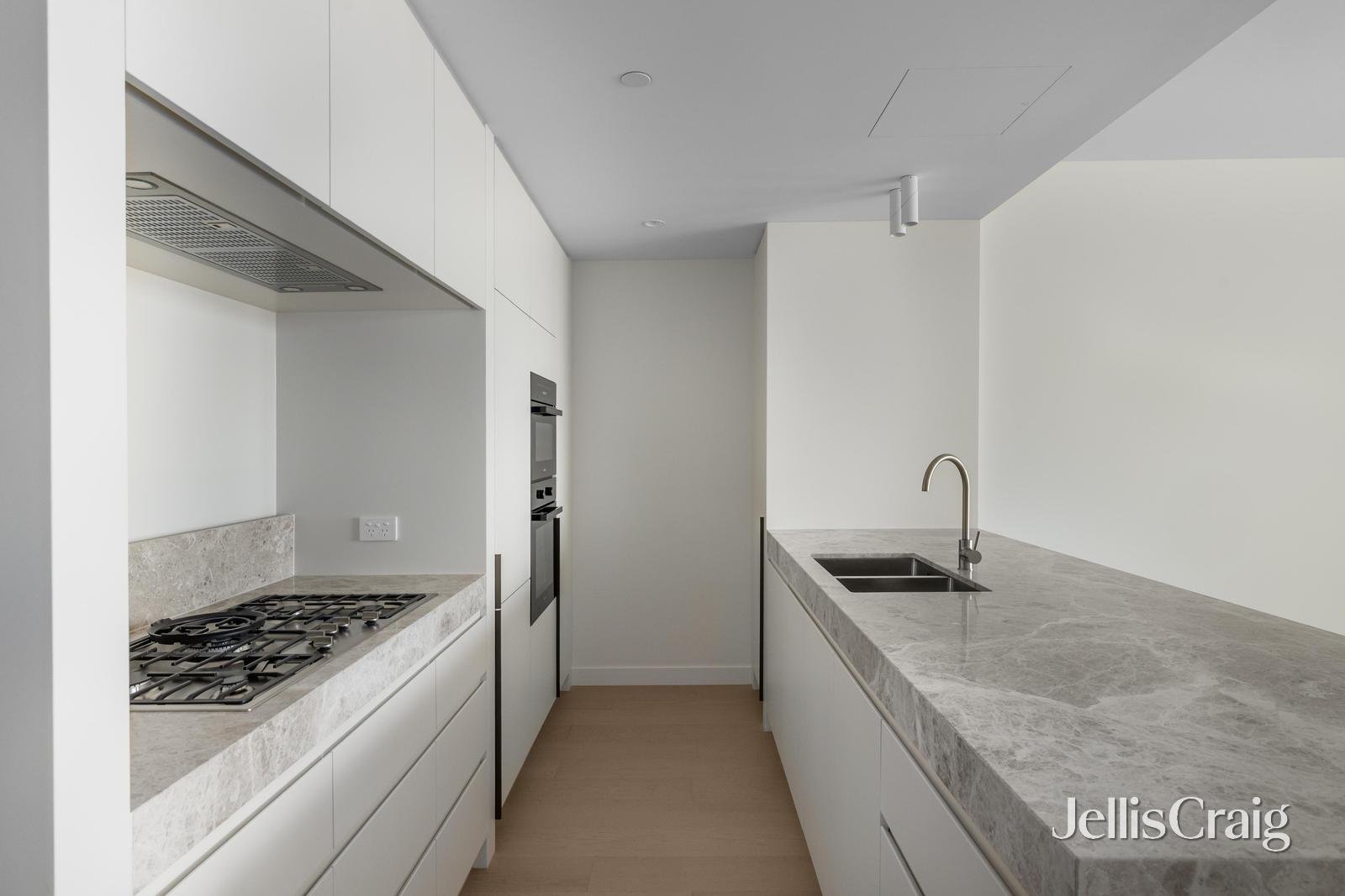 104/1289 High Street, Malvern image 3