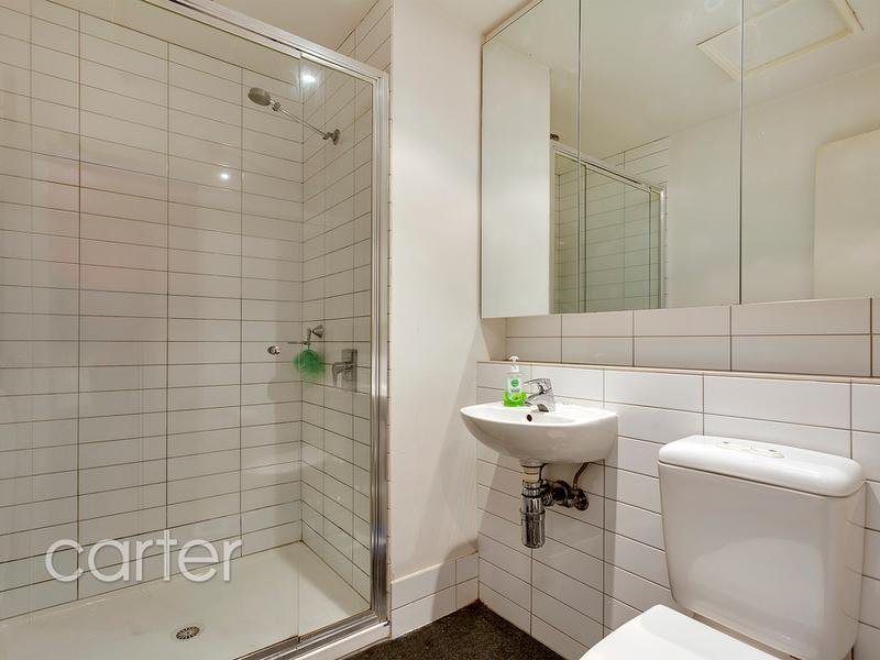 104/141 Waverley Road, Malvern East image 5