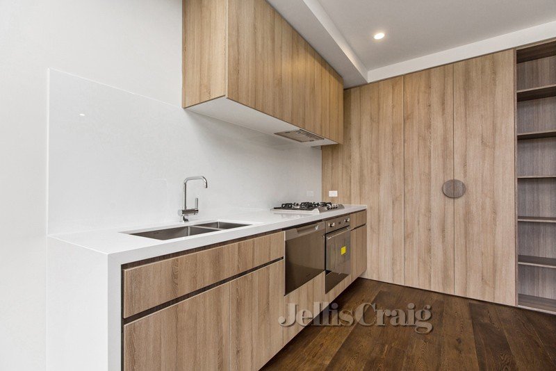 1.04/19-25 Nott Street, Port Melbourne image 3