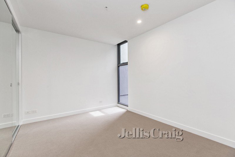 1.04/19-25 Nott Street, Port Melbourne image 5