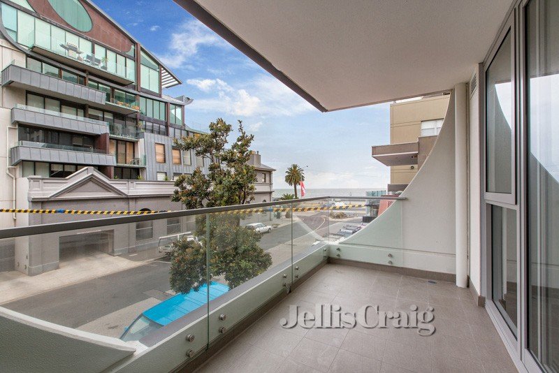 1.04/19-25 Nott Street, Port Melbourne image 8