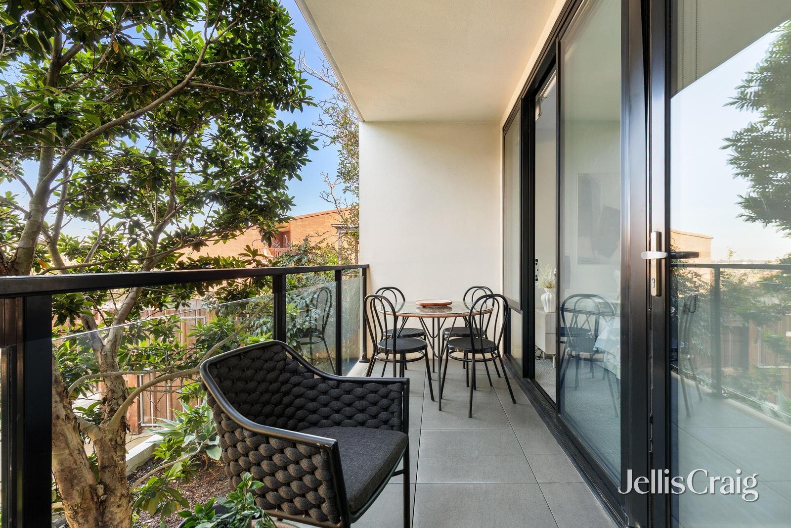 104/1a Campbell Grove, Northcote image 6