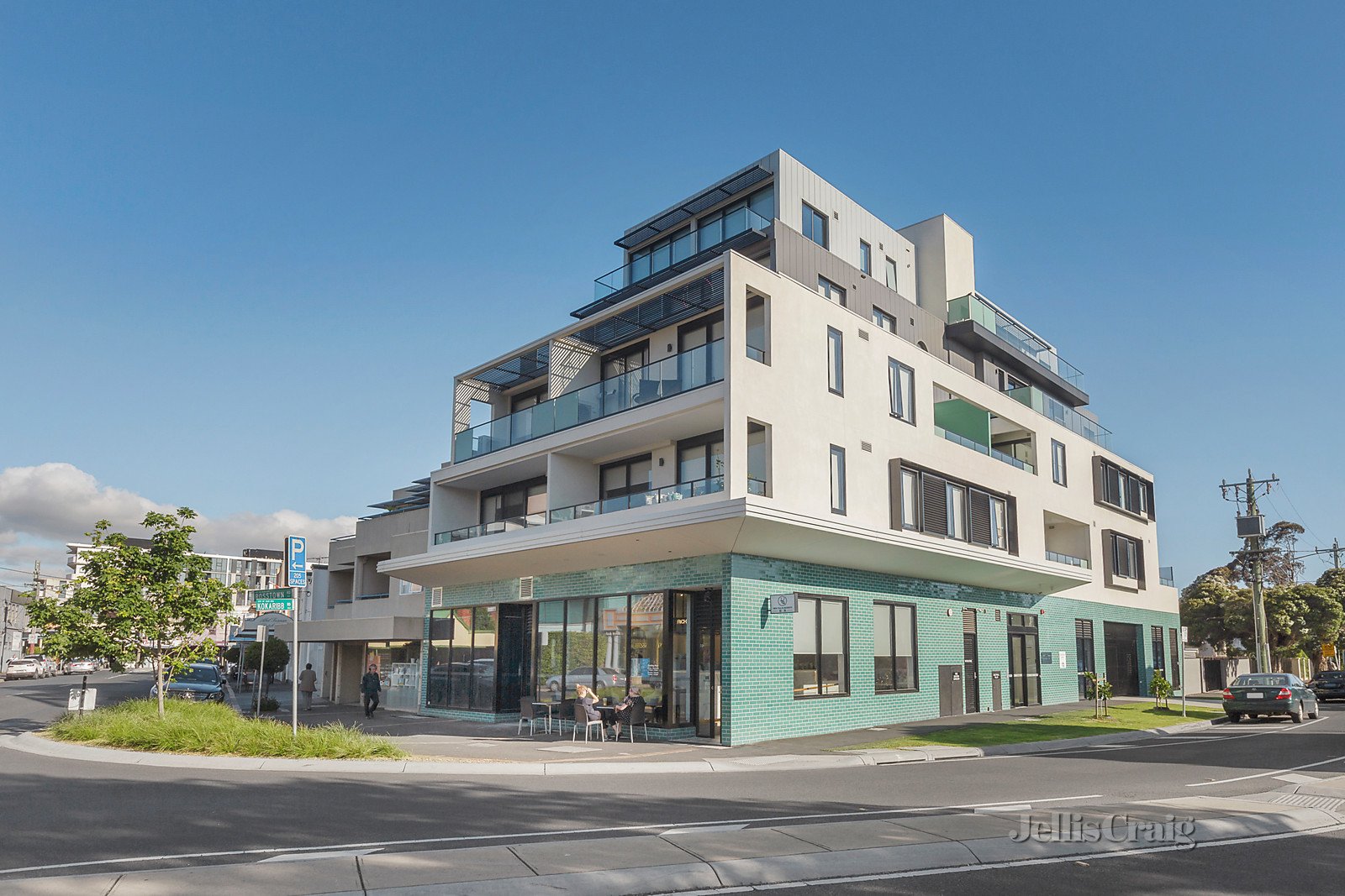 104/1B Kokaribb Road, Carnegie image 7