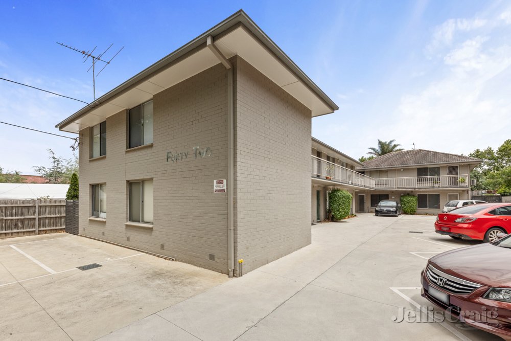 10/42 Gillies Street, Fairfield image 2