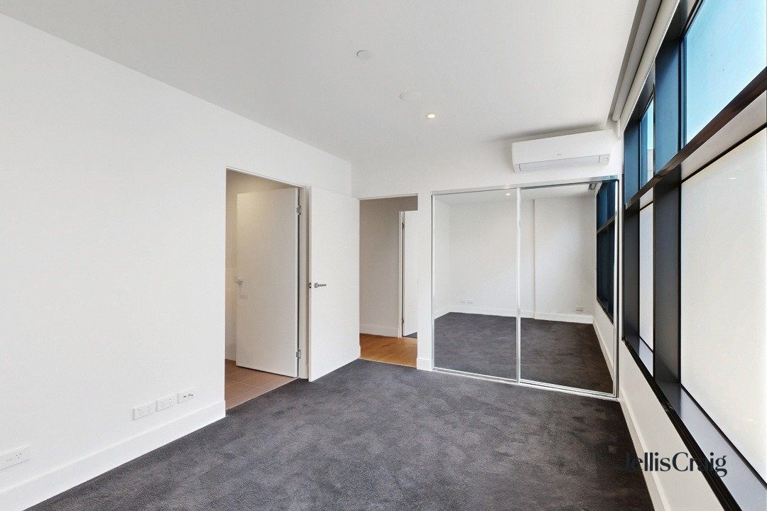 104/2 Kingsley Street, Elwood image 6