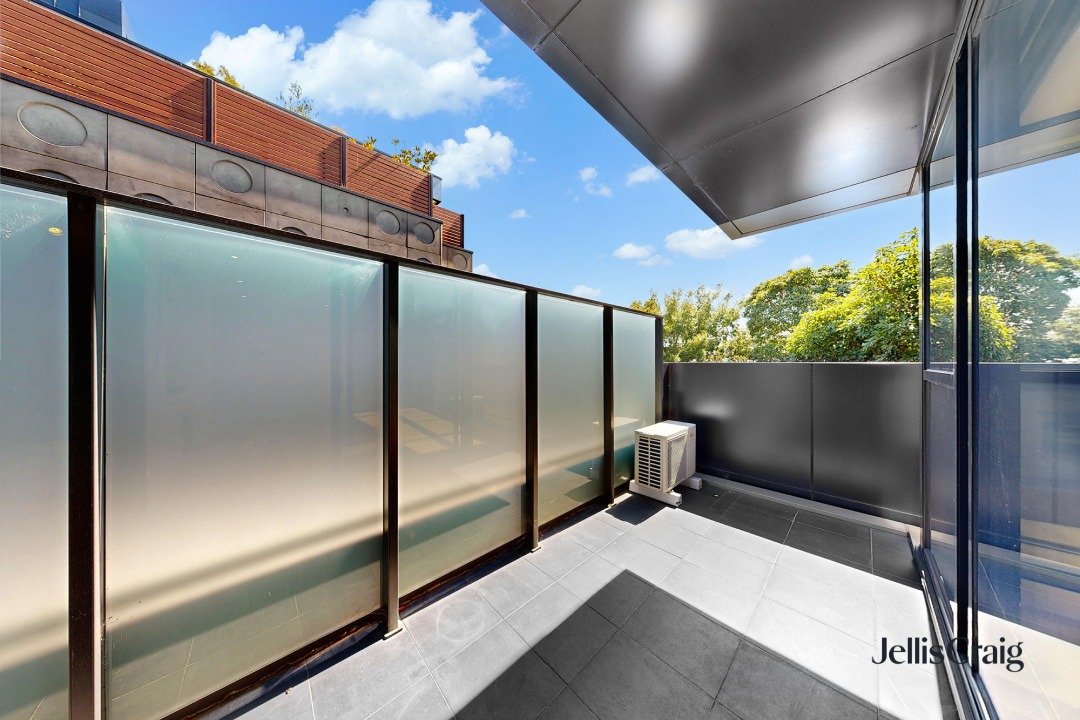 104/2 Kingsley Street, Elwood image 8