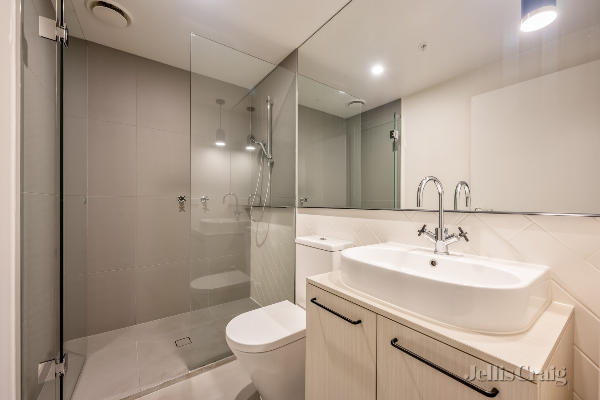 104/20 Shamrock Street, Abbotsford image 4