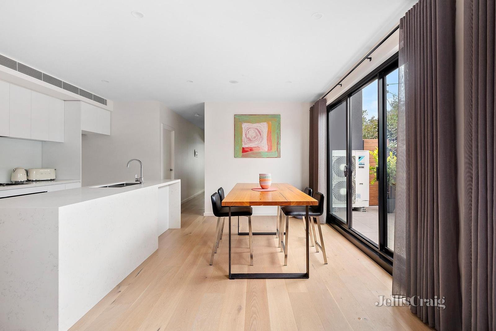 104/281 Barkers Road, Kew image 3