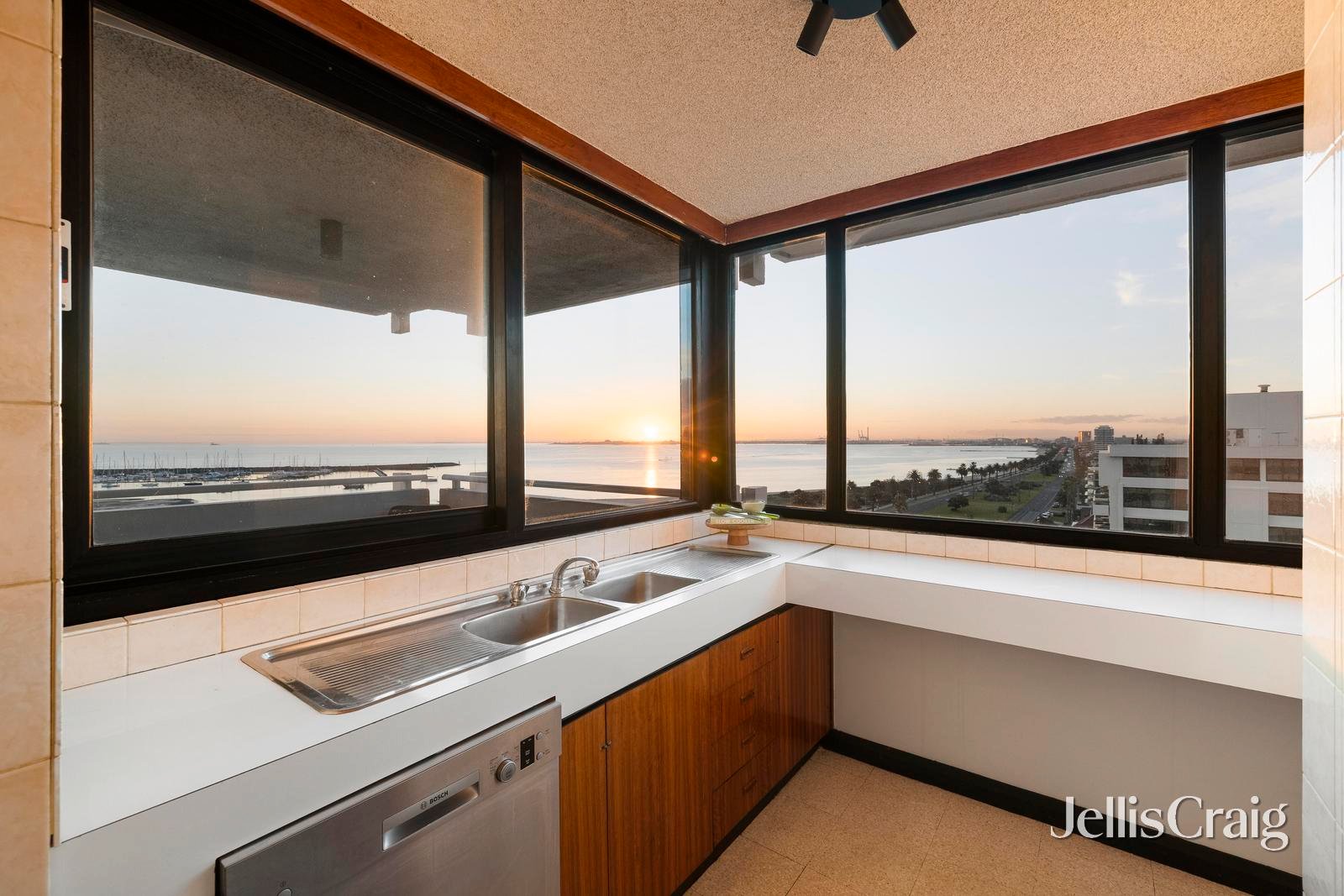 104/333 Beaconsfield Parade, St&nbsp;Kilda&nbsp;West image 5