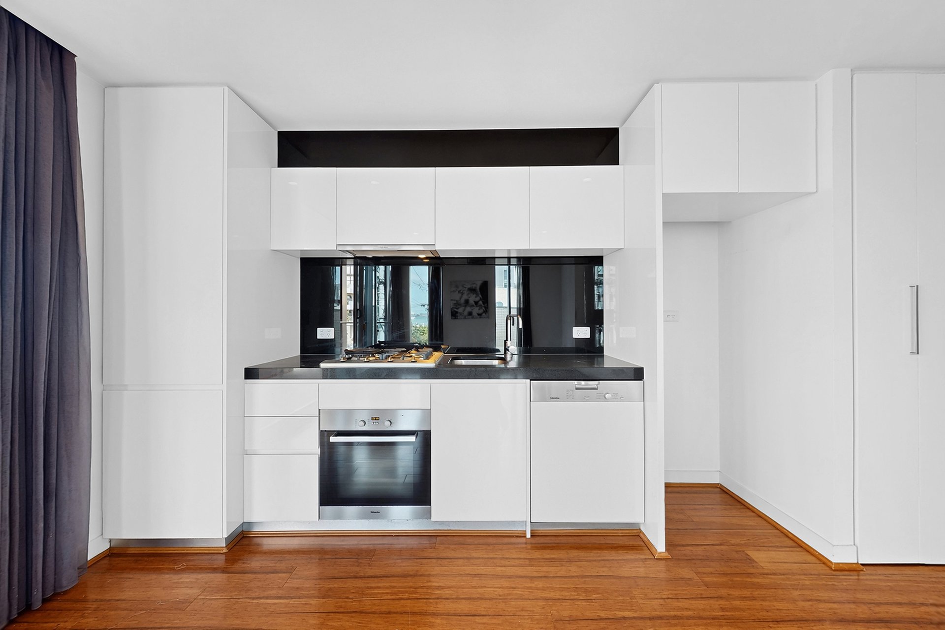 104/38 Nott Street, Port Melbourne image 4
