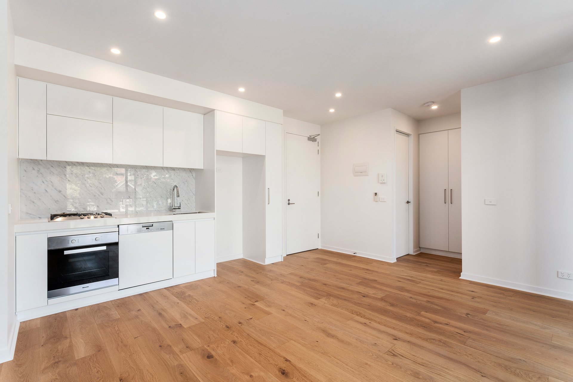 Property Gallery Thumbnail 5