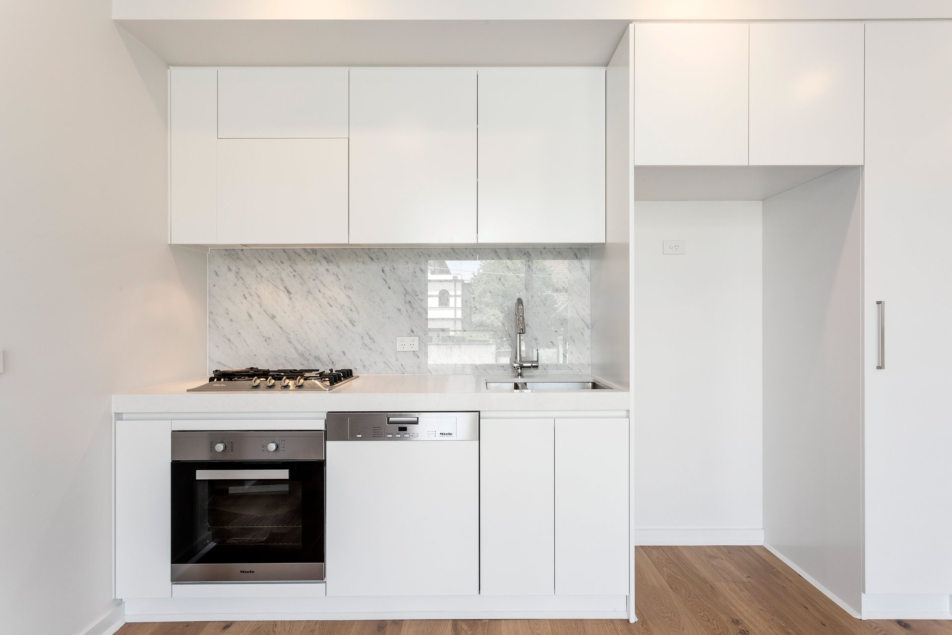 Property Gallery Thumbnail 6