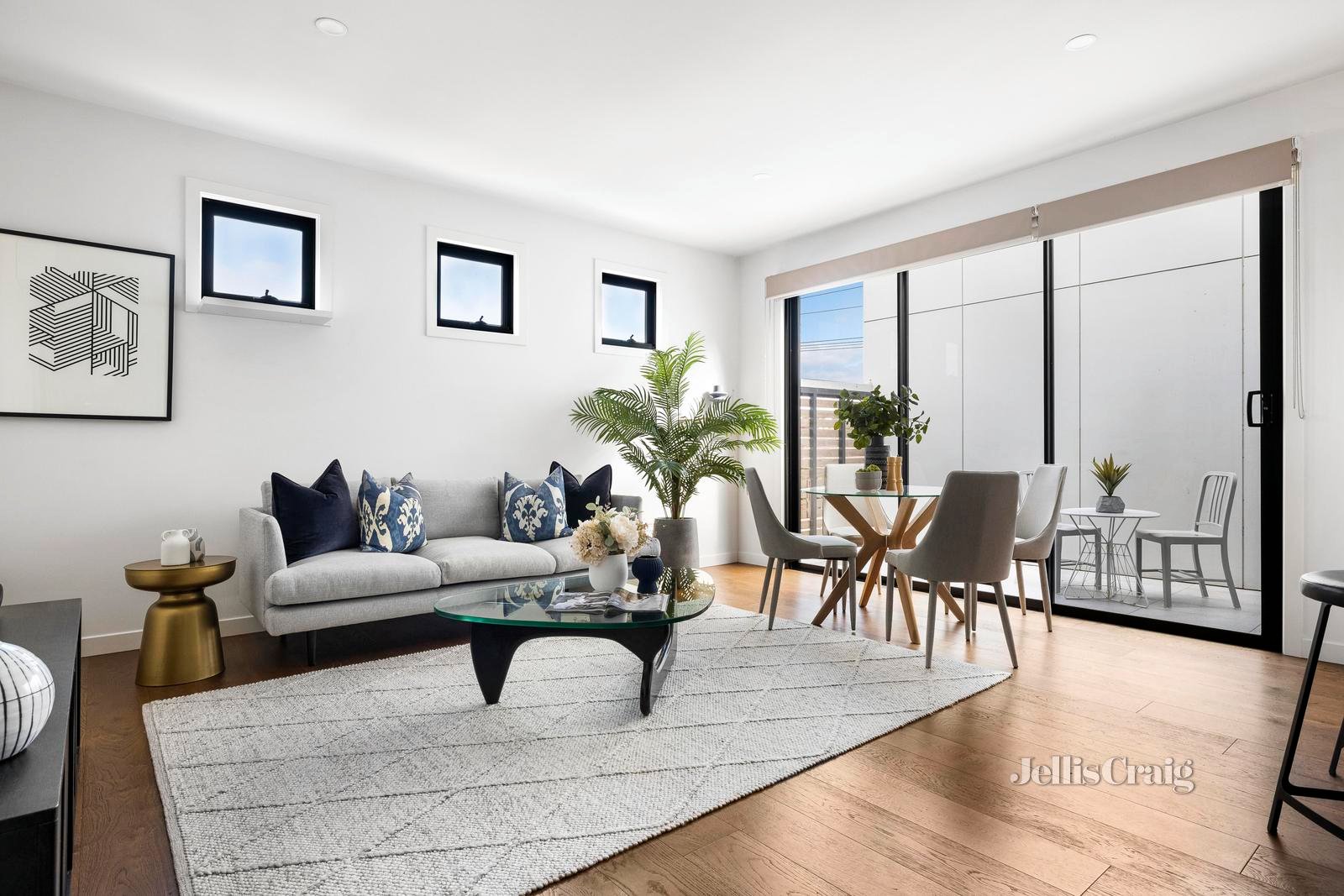 104/4-6 Matthews Road, Bentleigh East image 2