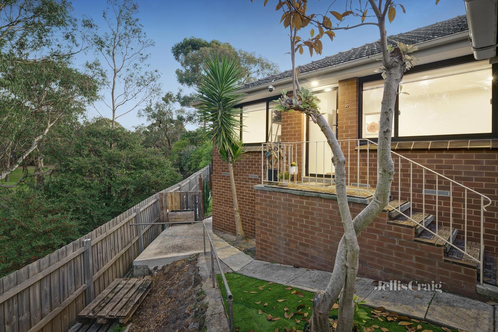 10/446 Canterbury Road, Forest Hill image 8