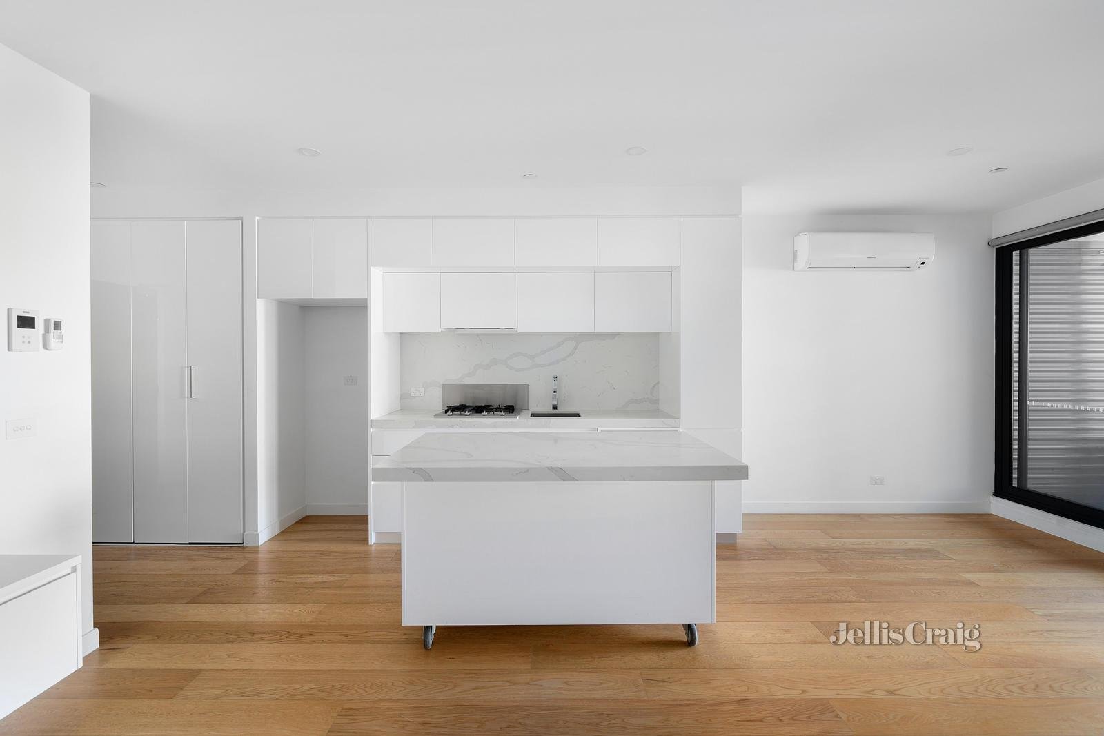 104/483 Glen Huntly Road, Elsternwick image 3