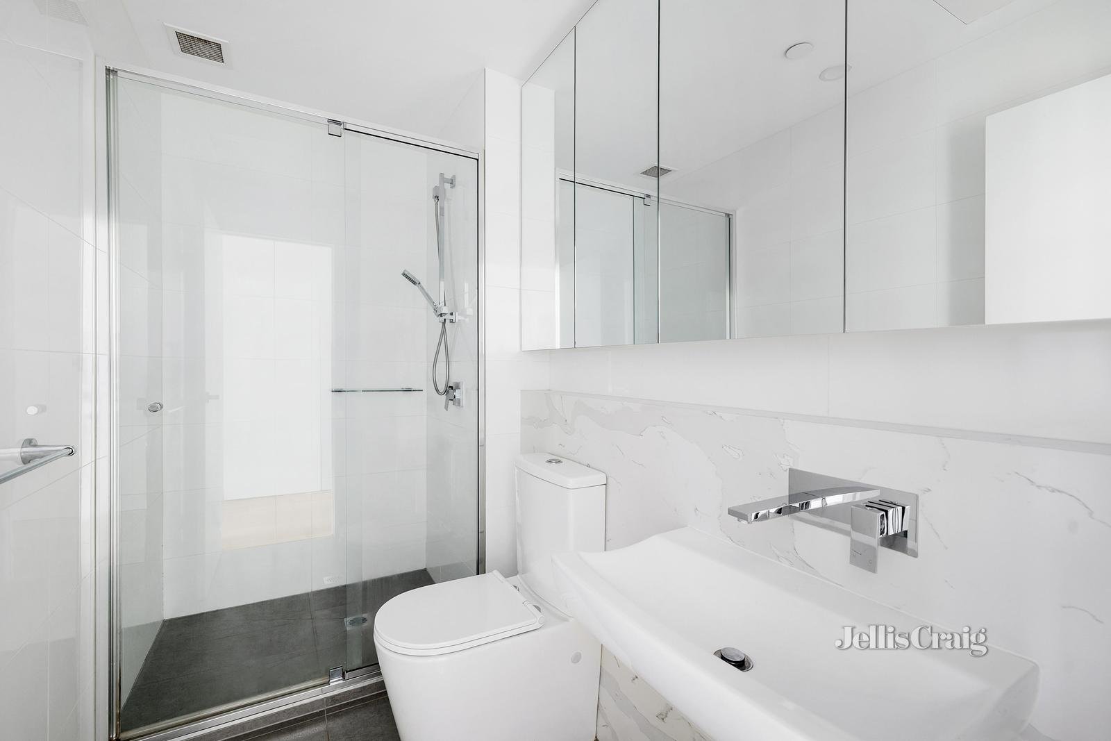 104/483 Glen Huntly Road, Elsternwick image 8