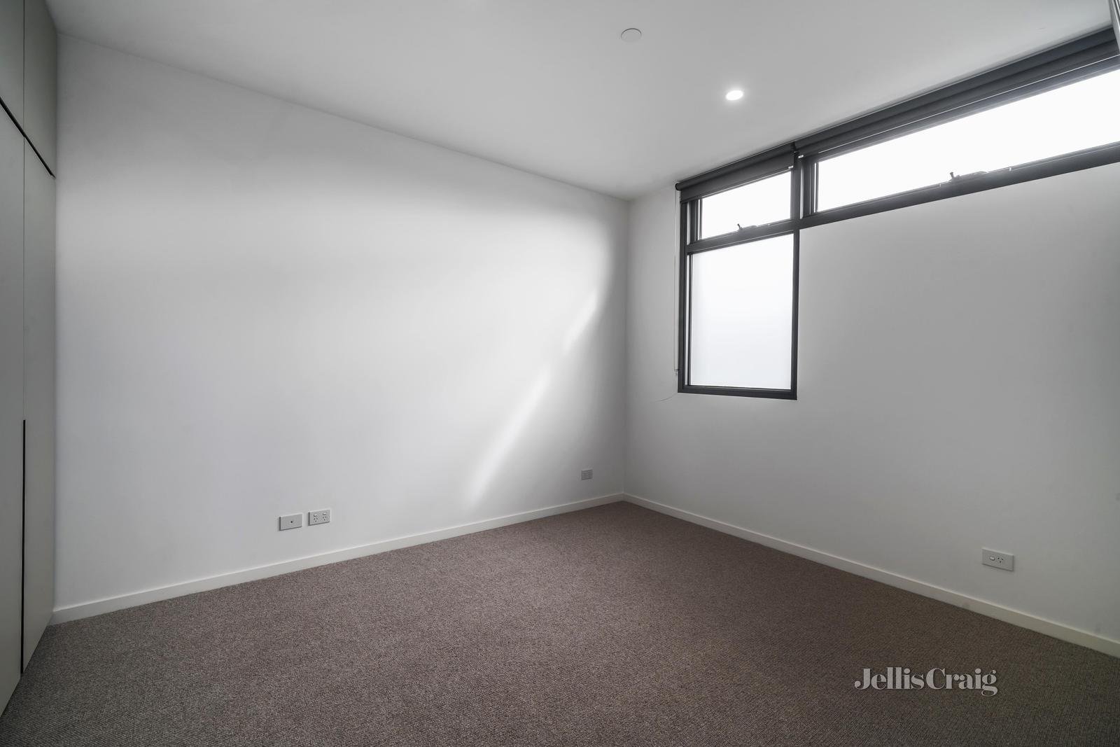 104/5 Curlew Court, Doncaster image 7