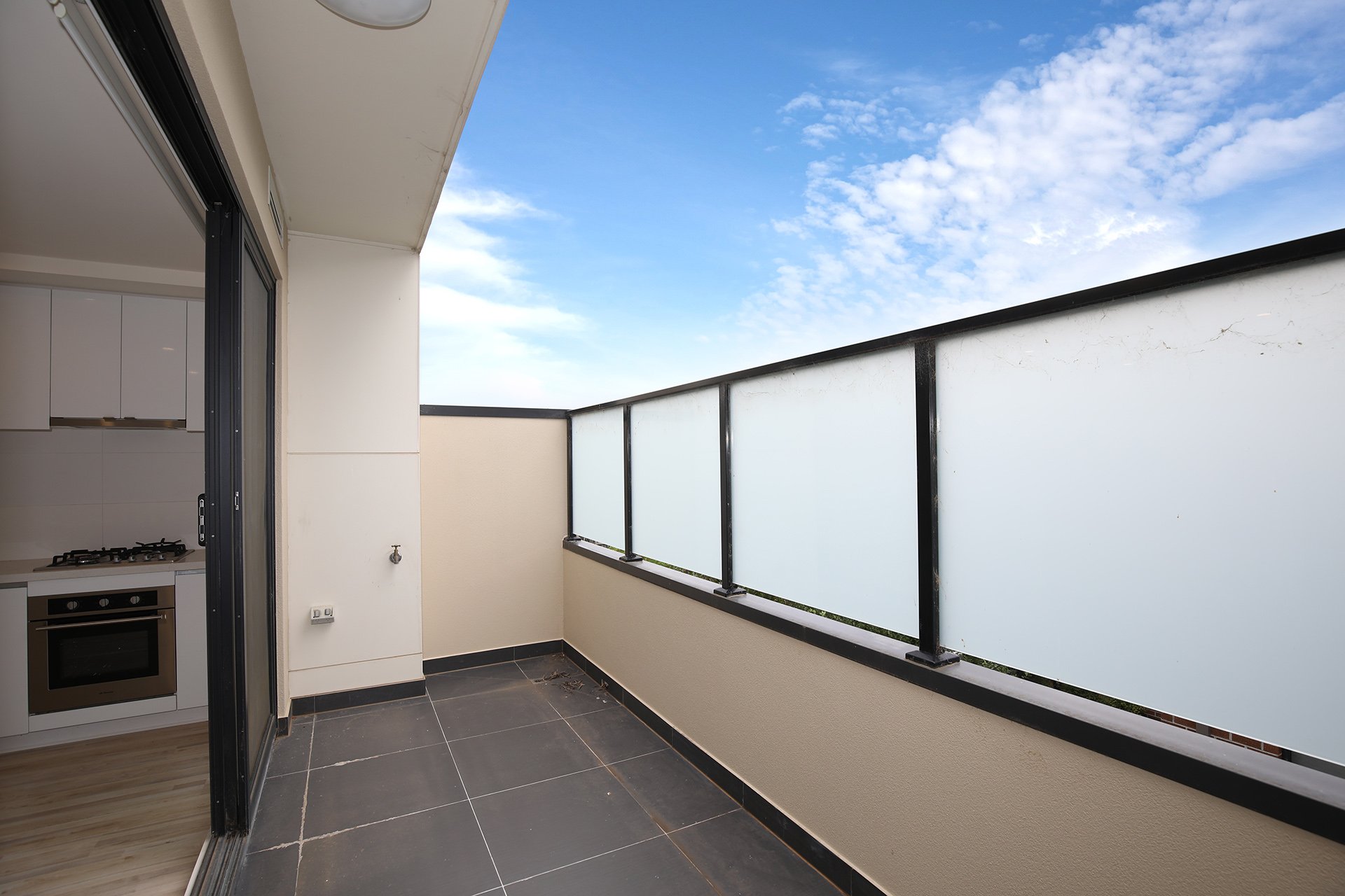 104/519-521 High Street Road, Mount Waverley image 6