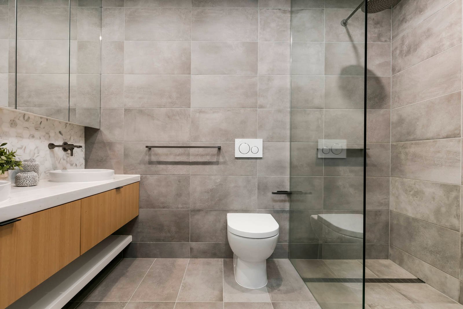 Property Gallery Thumbnail 6