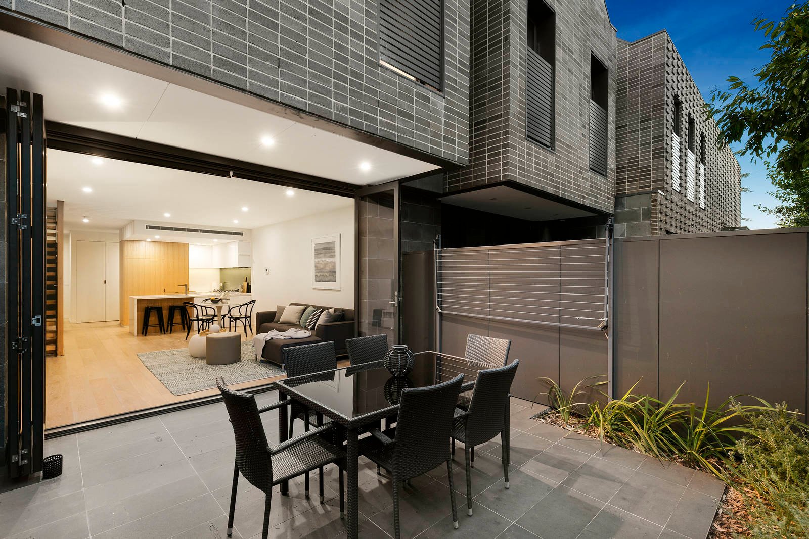 Property Gallery Thumbnail 8