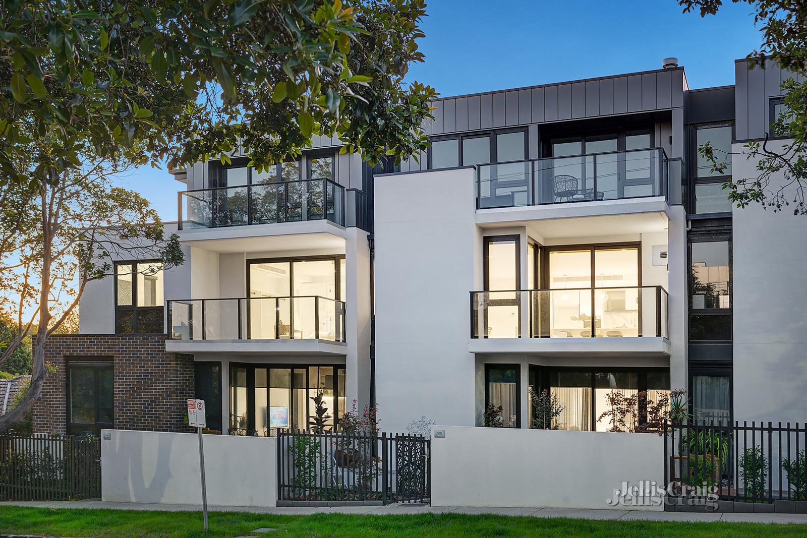 104/63 Earl Street, Kew
- Print Image 1