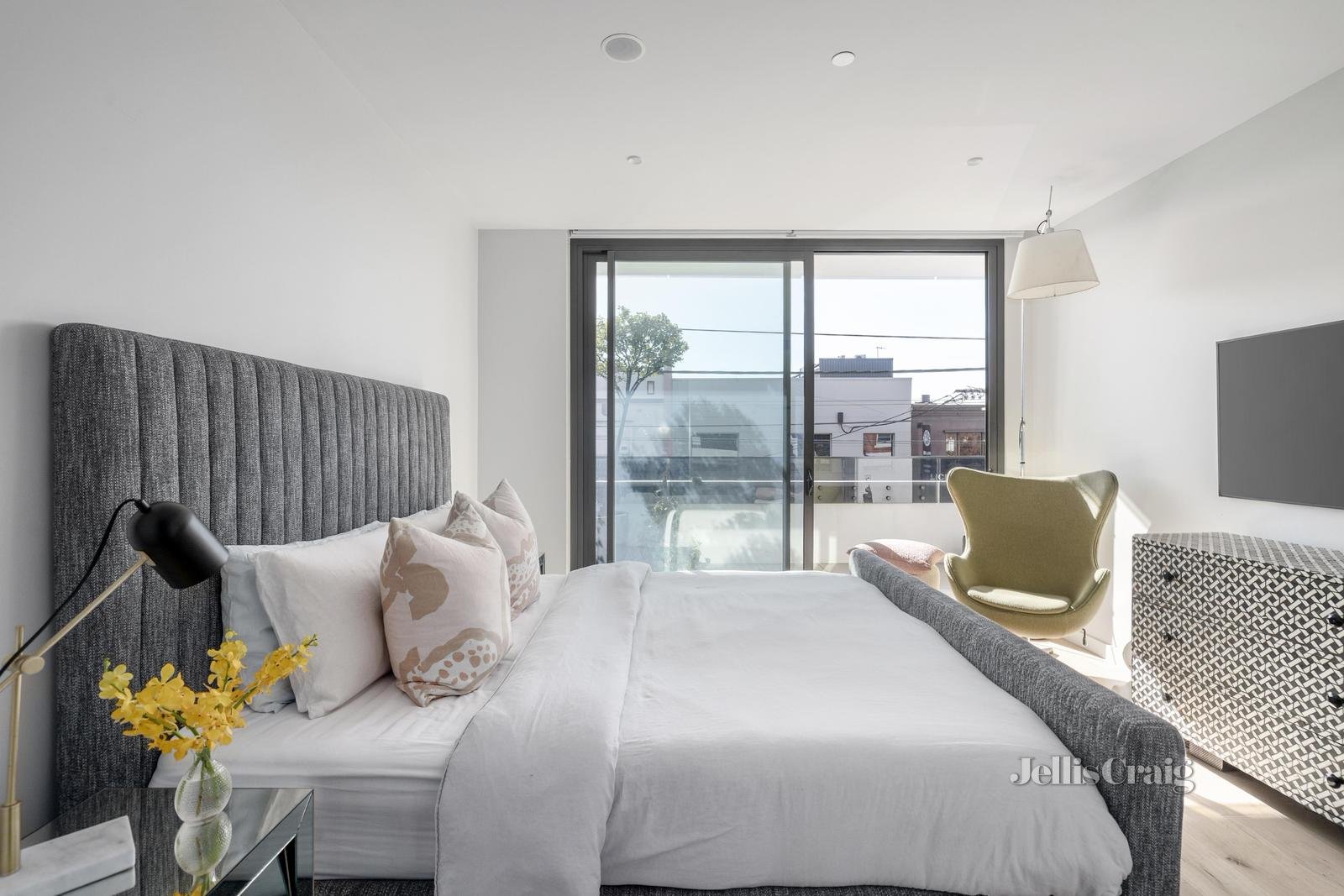 104/65 Maitland Street, Glen Iris image 7