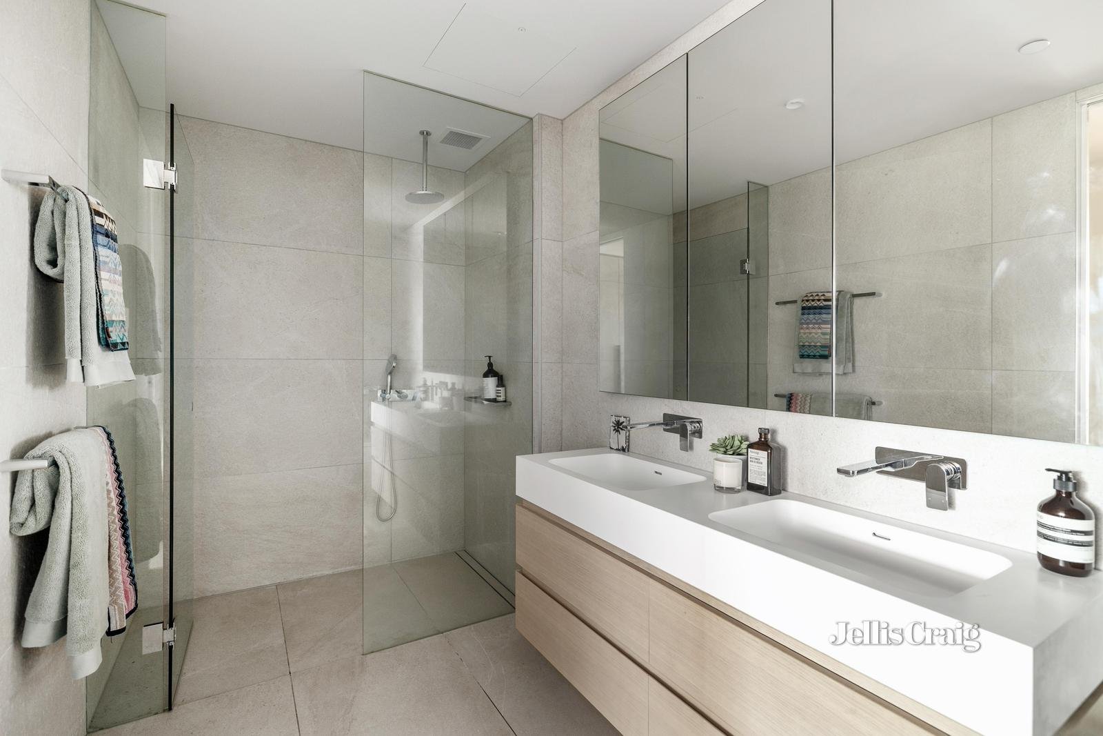 104/65 Maitland Street, Glen Iris image 9