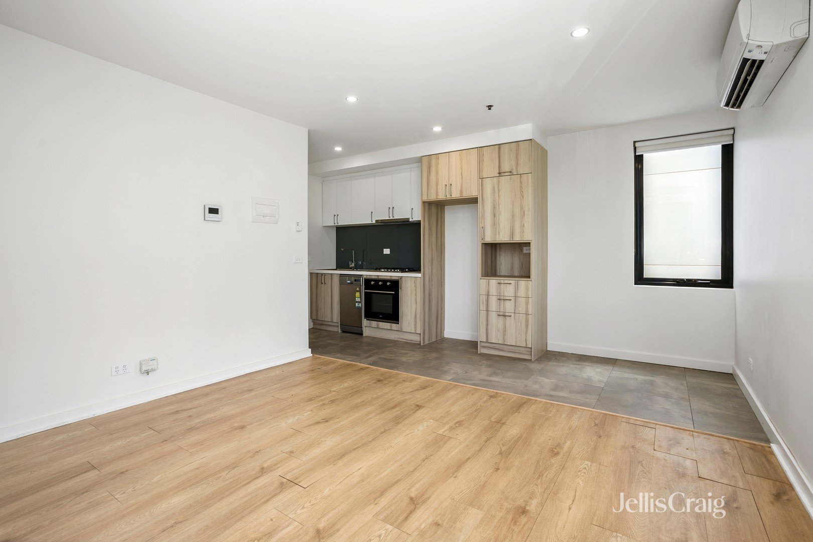 104/7 Thomas Holmes Street, Maribyrnong image 4