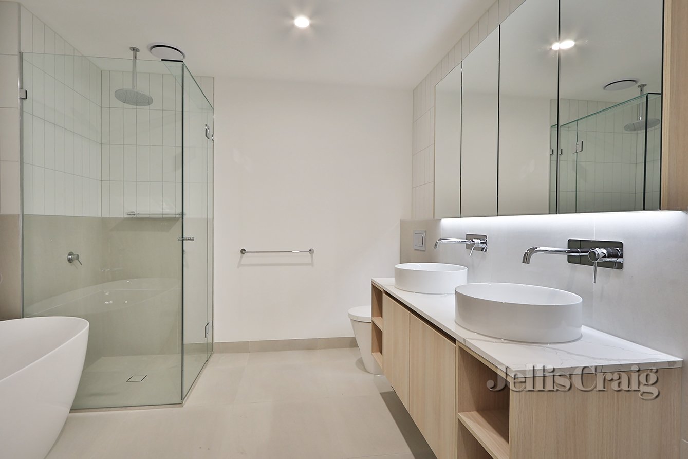 104/777 Doncaster Road, Doncaster image 6
