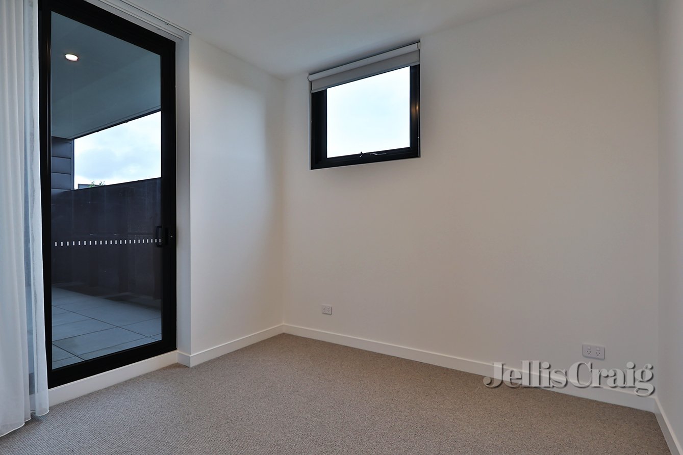 104/777 Doncaster Road, Doncaster image 5
