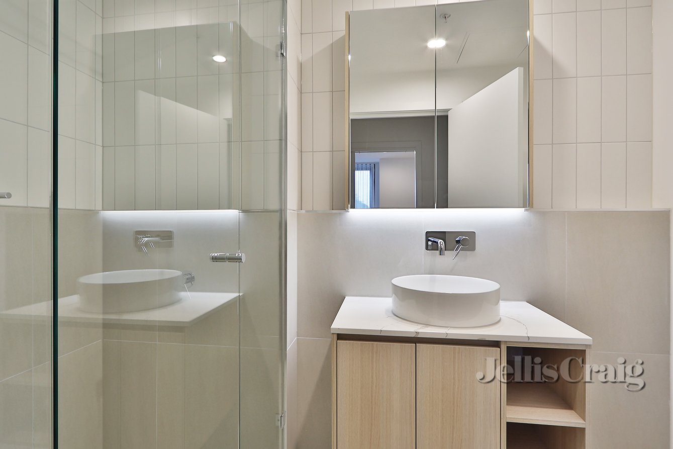 104/777 Doncaster Road, Doncaster image 4