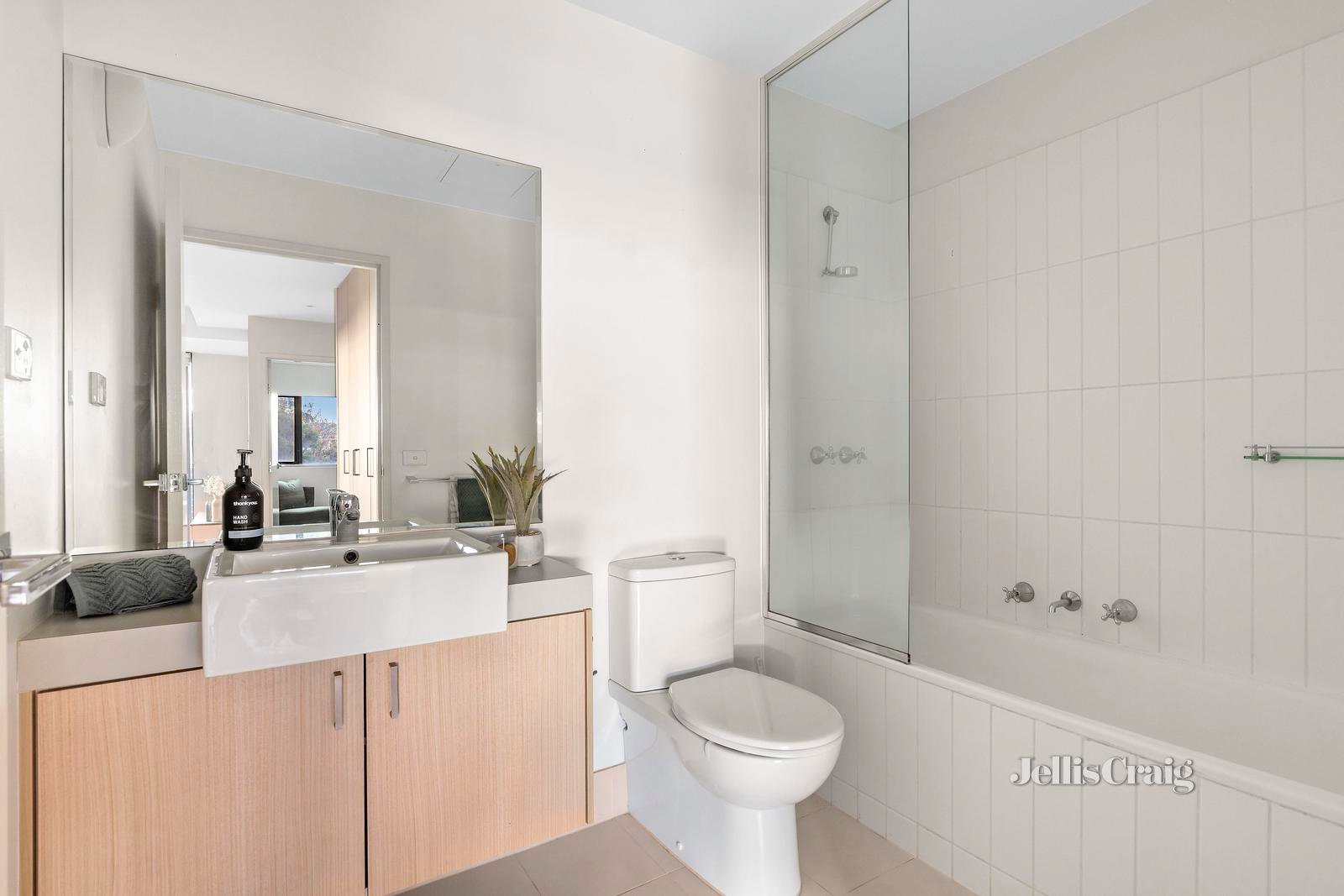 104/8 Burrowes Street, Ascot Vale image 6