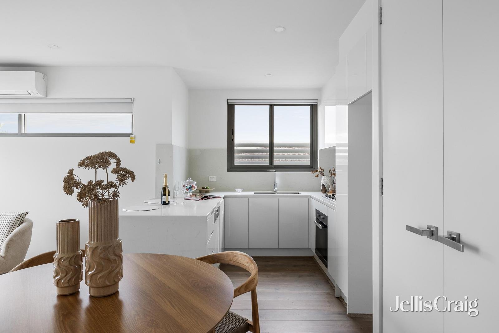 104/86 Truganini Road, Carnegie image 3