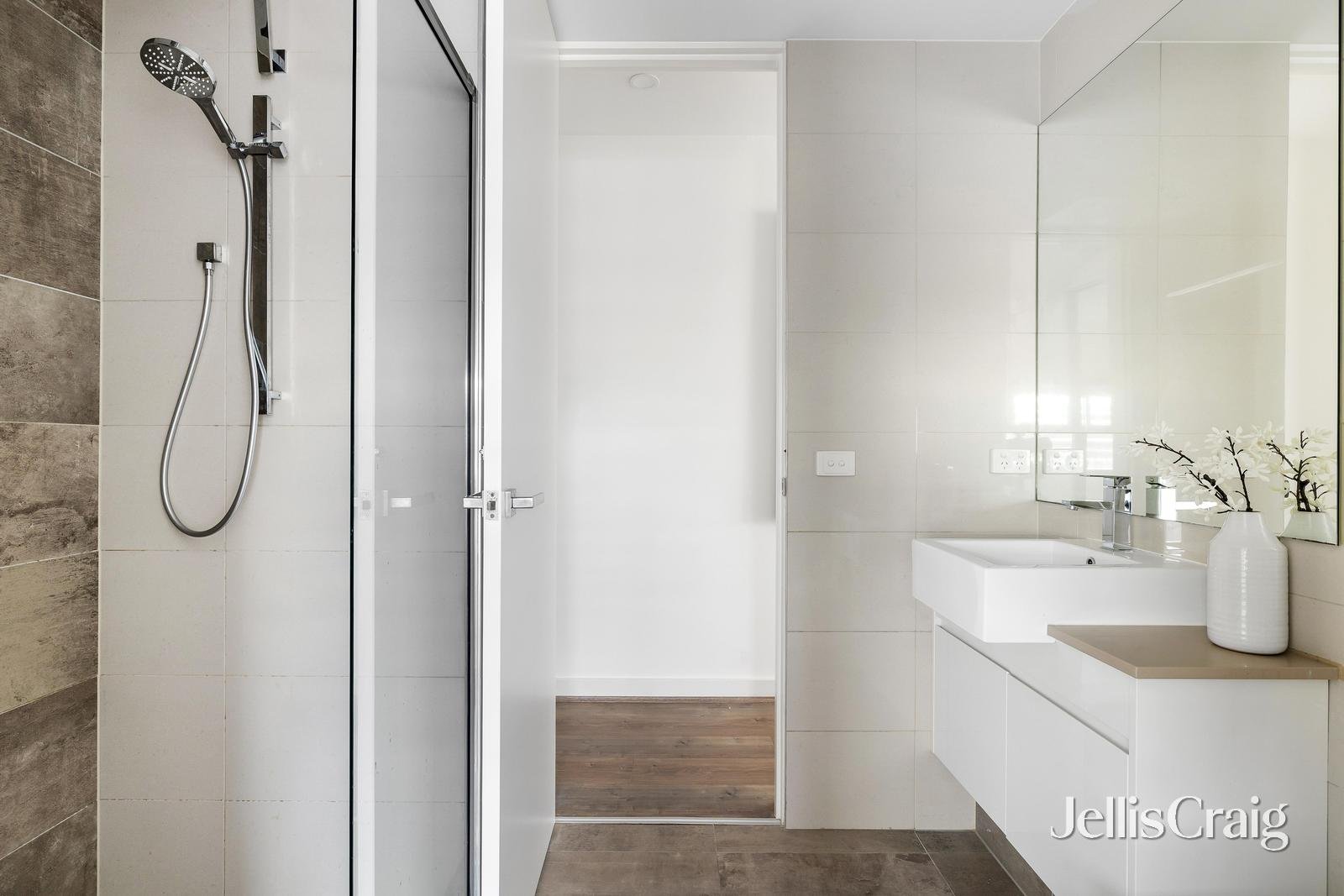 104/86 Truganini Road, Carnegie image 9