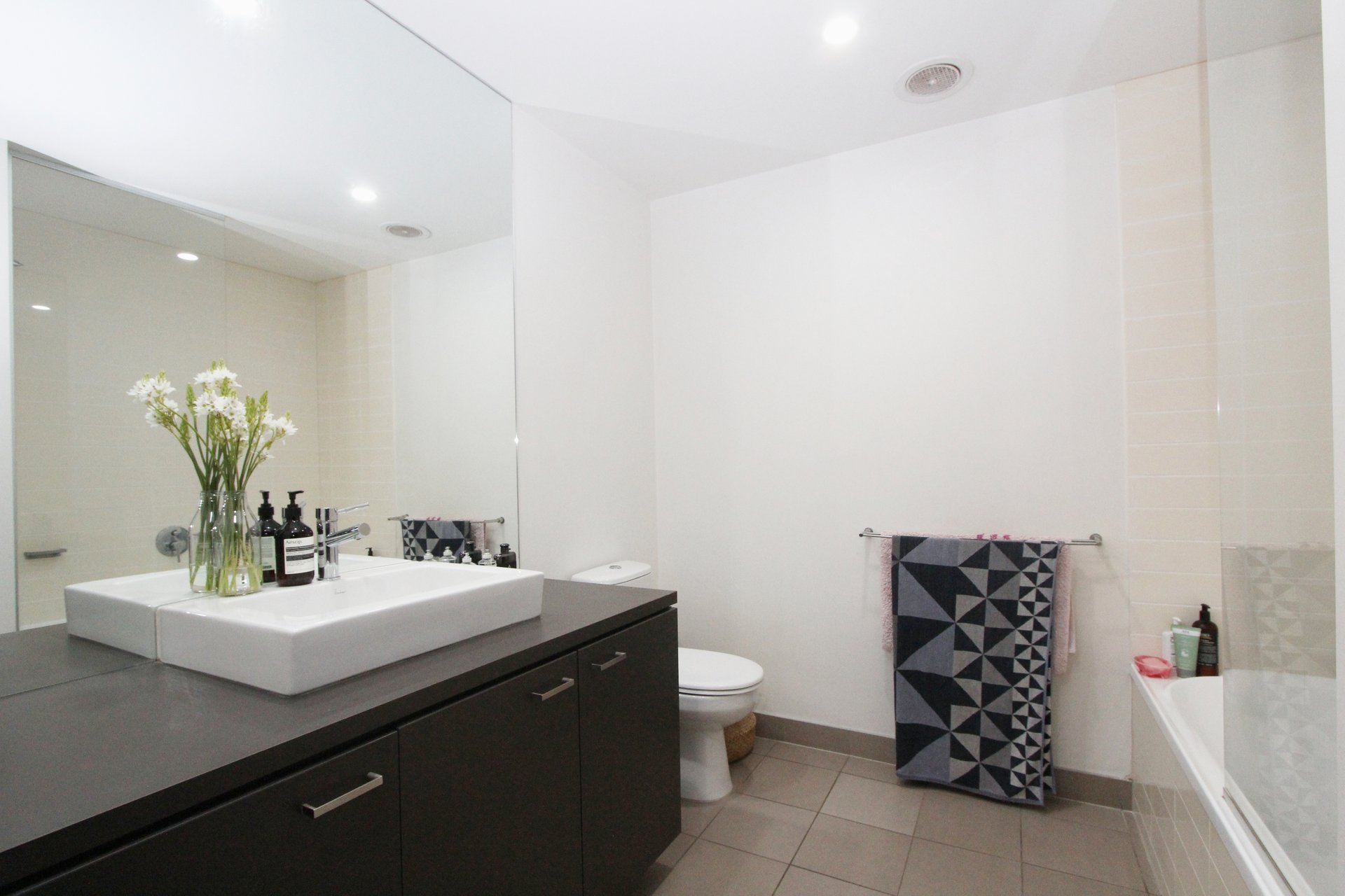 Property Gallery Thumbnail 7