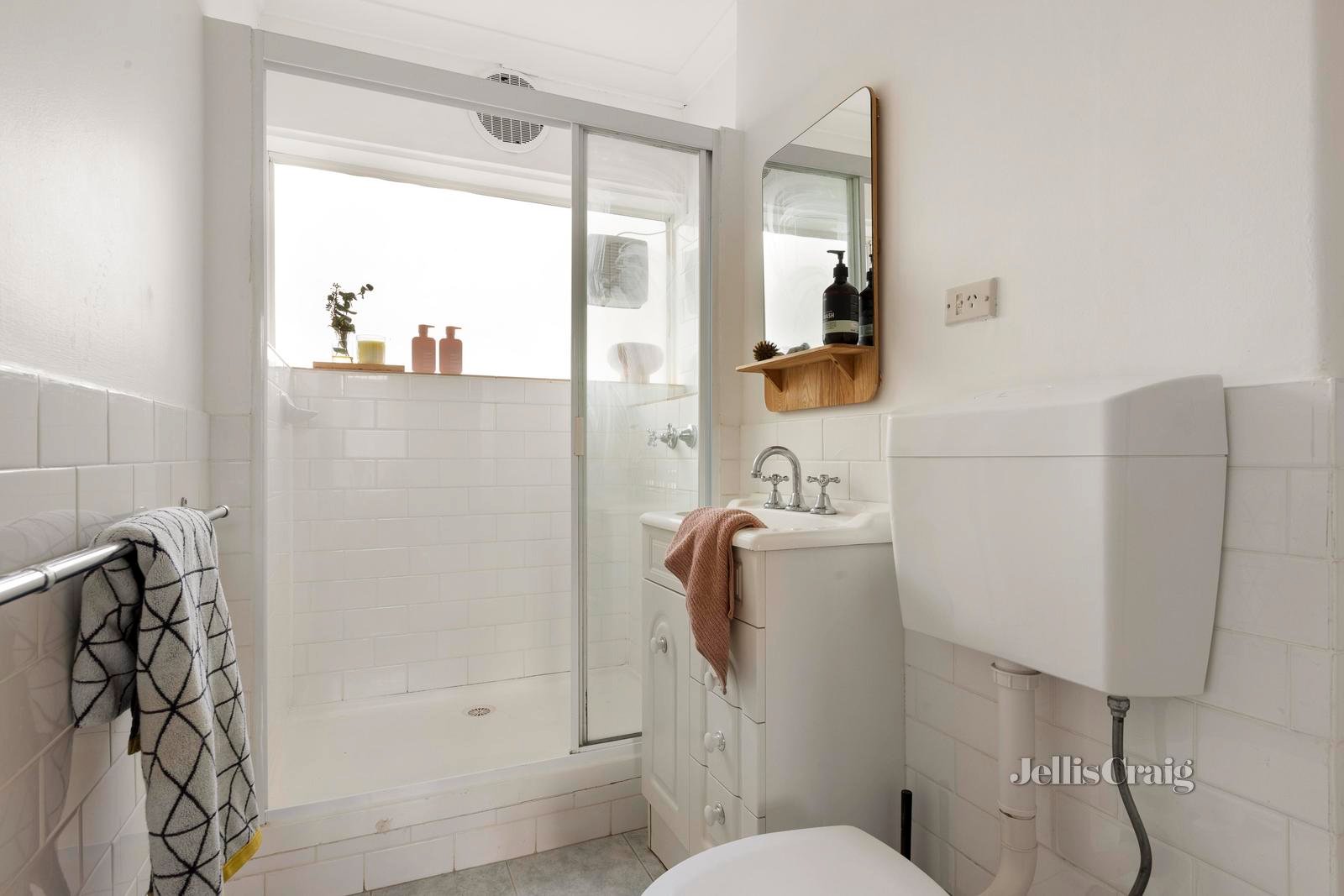 10/49a Denbigh Road, Armadale image 7