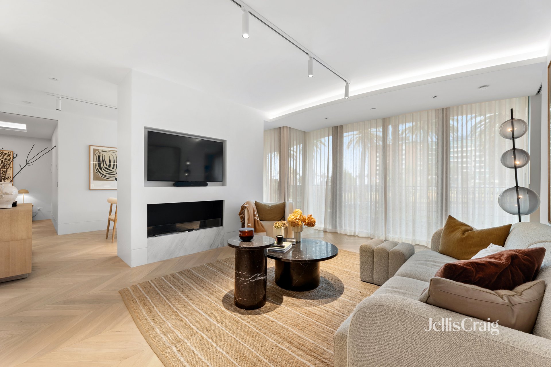 104g/14-16 The Esplanade, St&nbsp;Kilda image 2