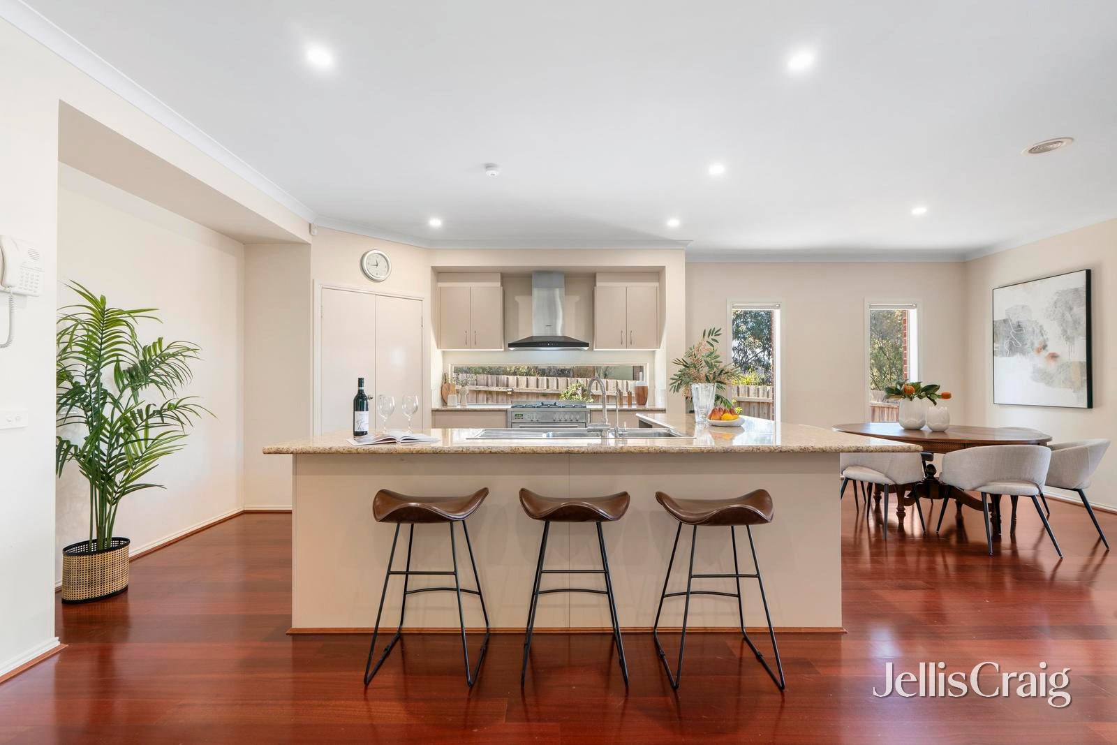 105 Coleman Parade, Glen&nbsp;Waverley image 5