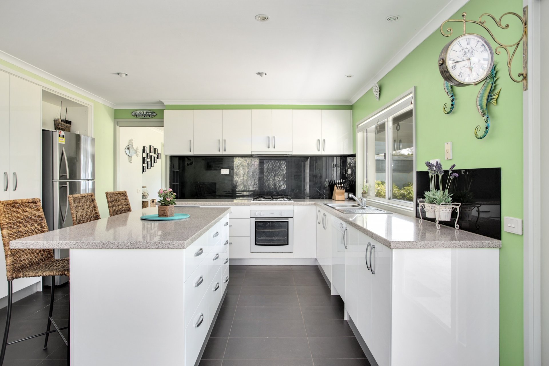 Property Gallery Thumbnail 6
