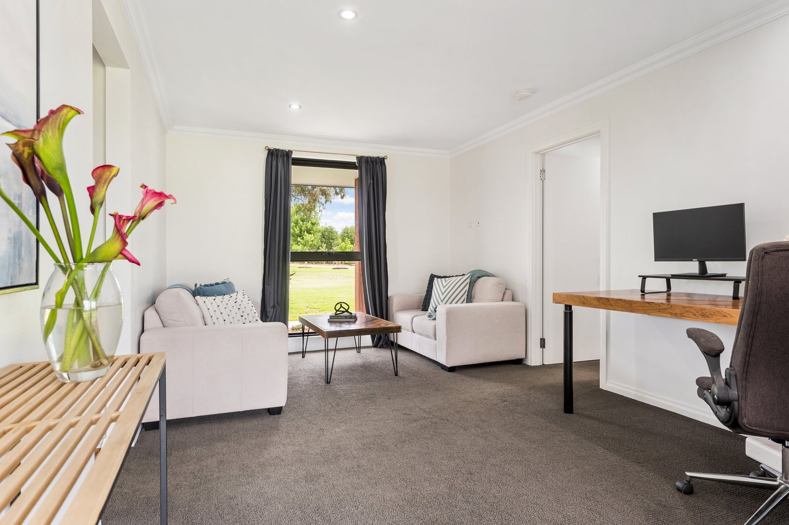 Property Gallery Thumbnail 8
