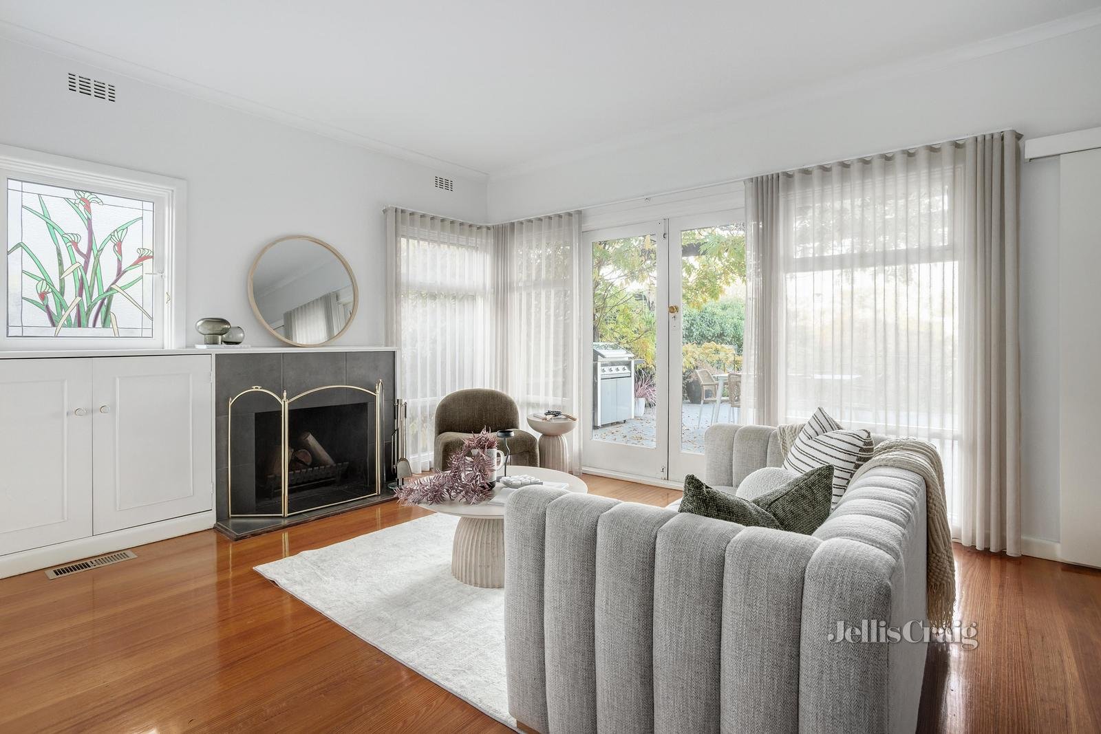 105 Mountain View Parade, Rosanna image 2