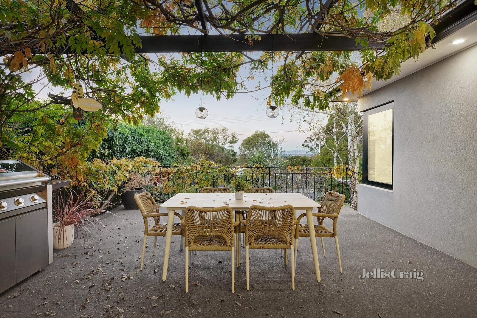 105 Mountain View Parade, Rosanna image 9