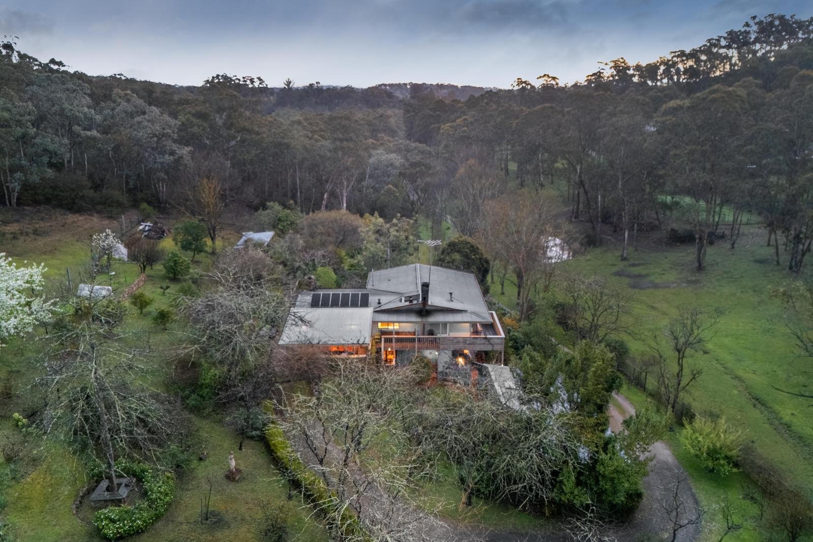 105 Overbank Road, Eltham image 18