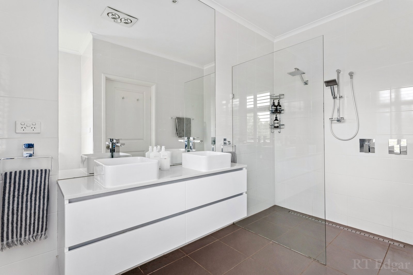 Property Gallery Thumbnail 10