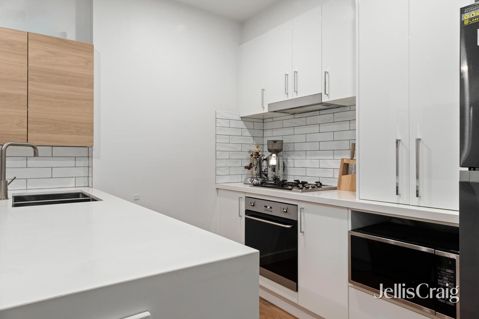 10/5 Sherbrook Avenue, Ringwood image 4