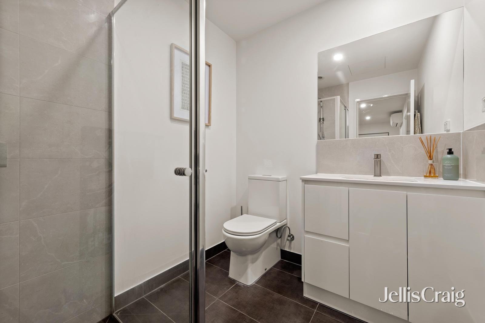 10/5 Sherbrook Avenue, Ringwood image 6