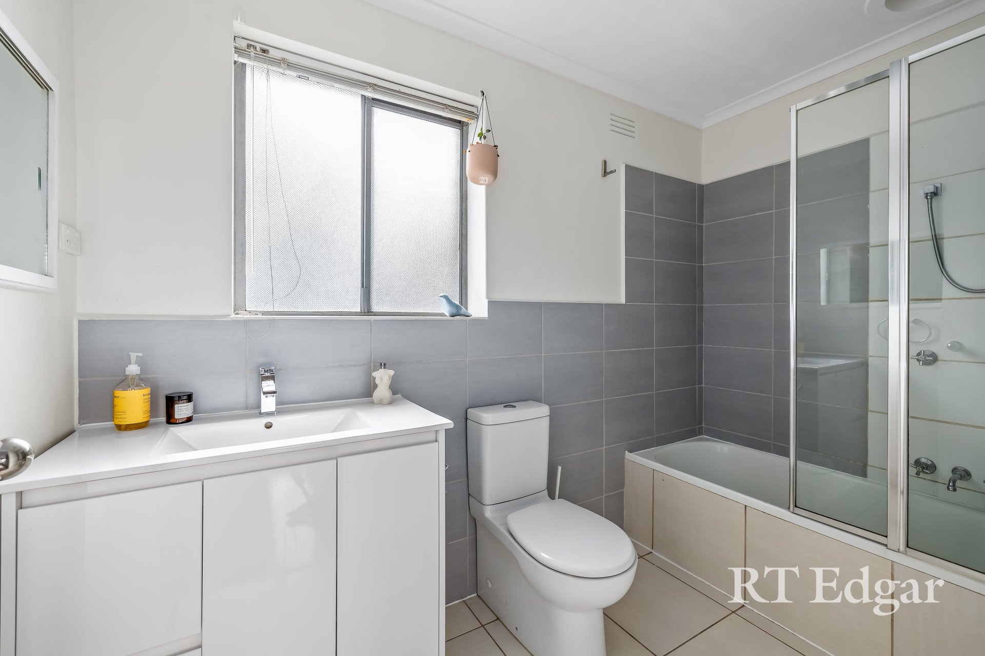 Property Gallery Thumbnail 5