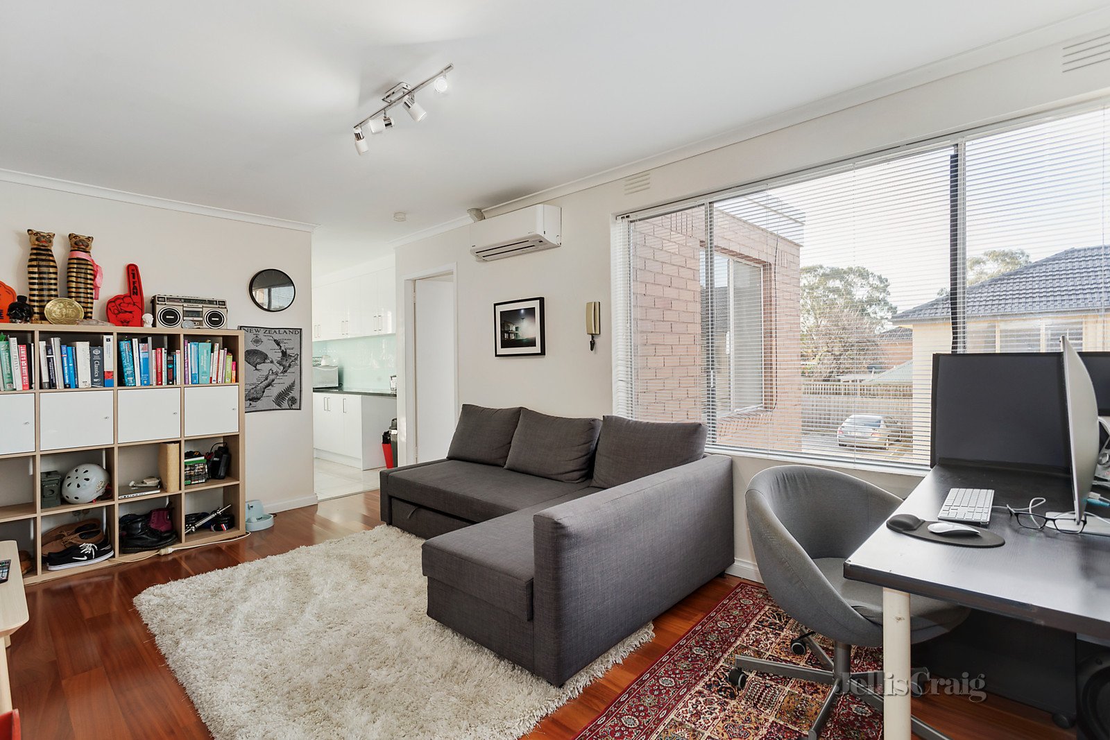10/5 Simpson Street, Northcote image 2