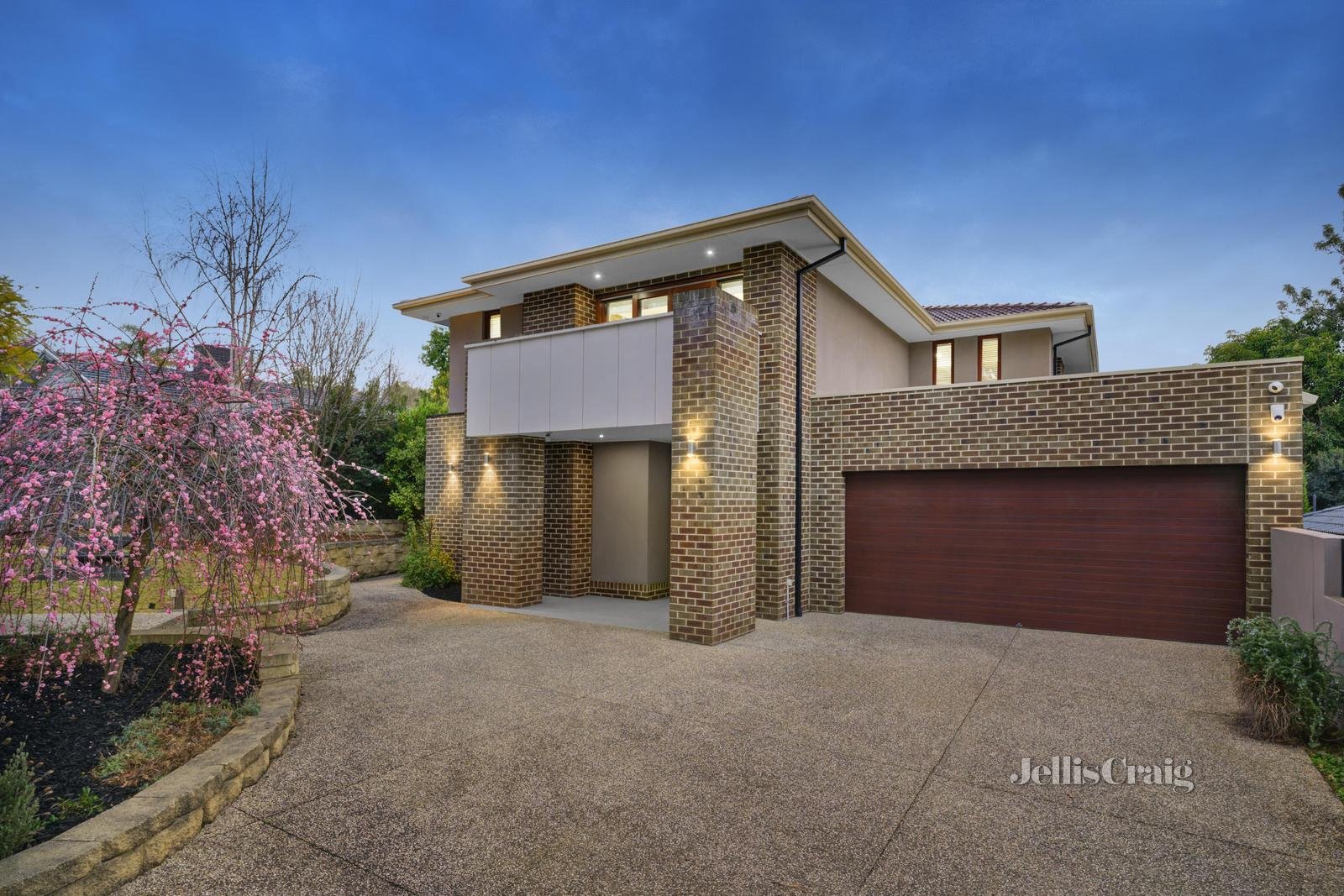 105 Springvale Road, Glen Waverley image 2