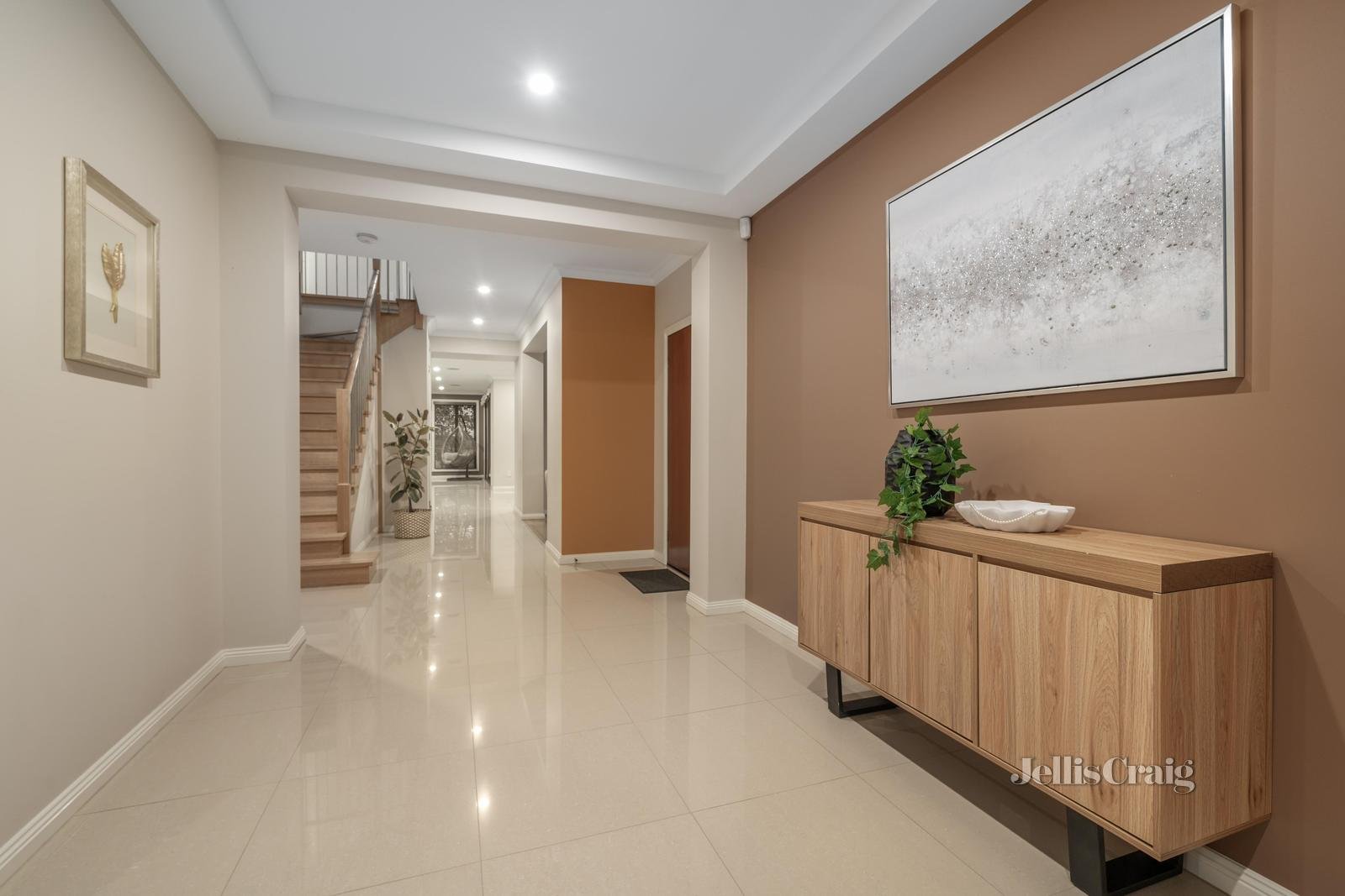 105 Springvale Road, Glen Waverley image 3
